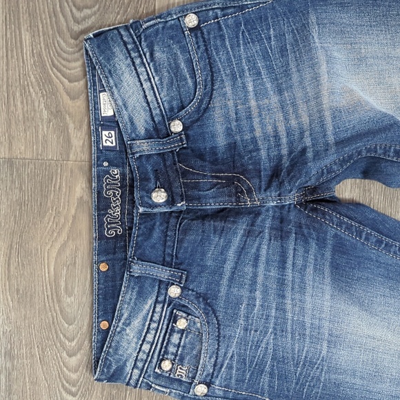 EUC Miss Me Jeans Angel Jeans - Picture 6 of 7